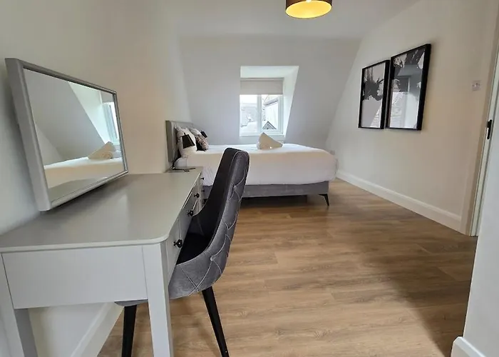 Comfotable Centre Two Bedroom *