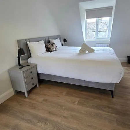 Comfotable Centre Two Bedroom * Galway