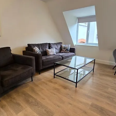 Comfotable Centre Two Bedroom *