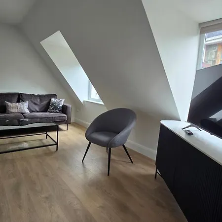 Apartment Comfotable Centre Two Bedroom *