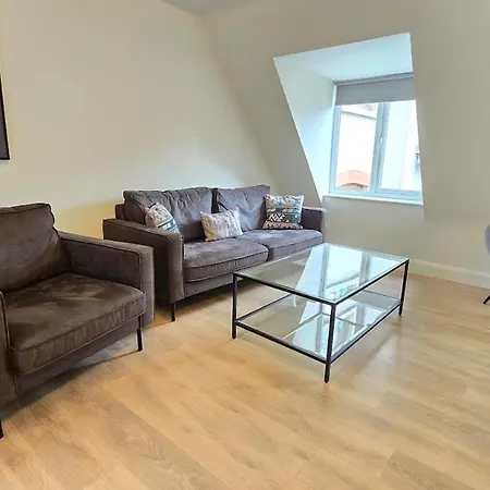 Comfotable Centre Two Bedroom Appartamento