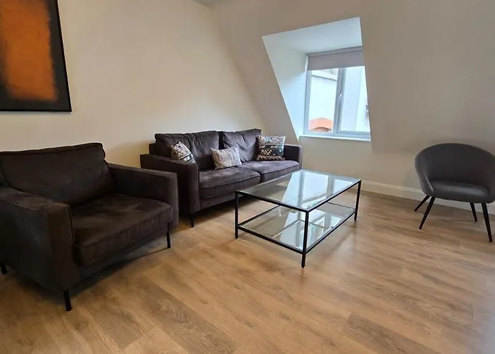 Comfotable Centre Two Bedroom *